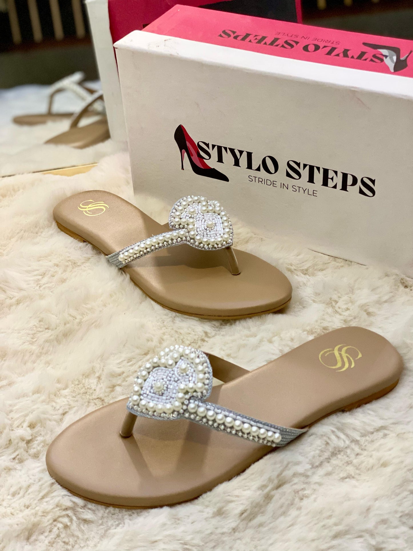 Pearl Accent Slides