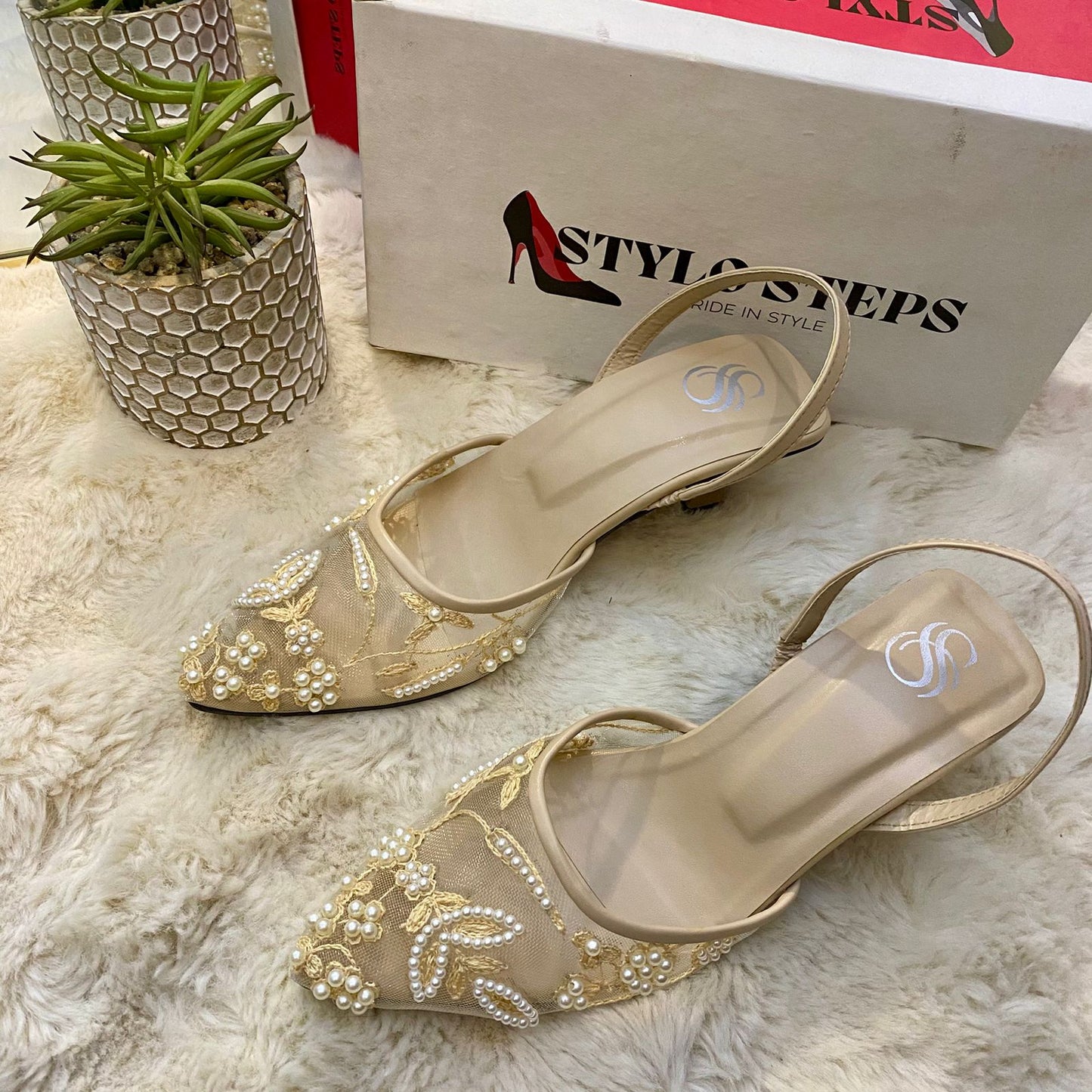 Eterna Bloom Heels