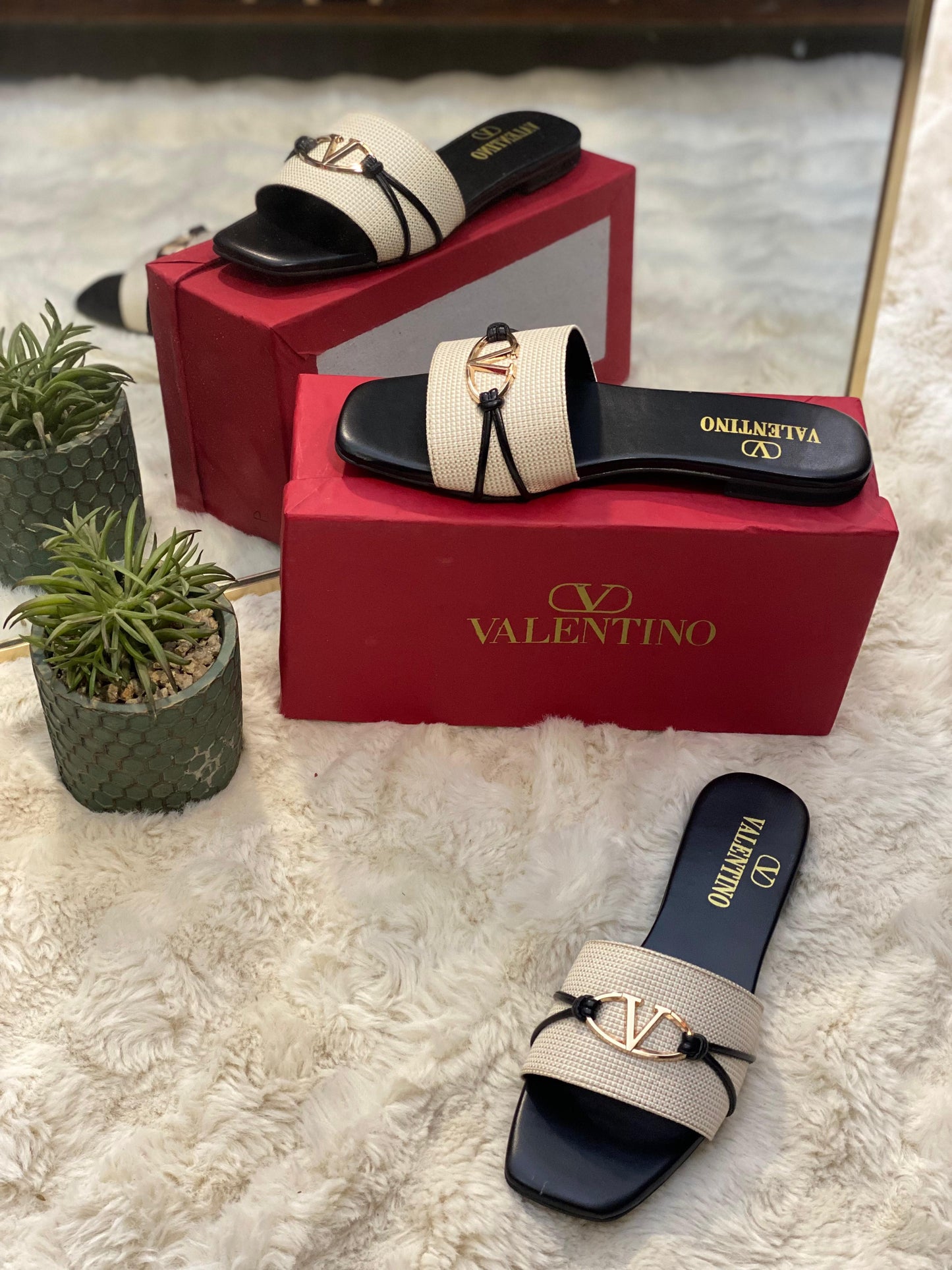 V luxe Slides