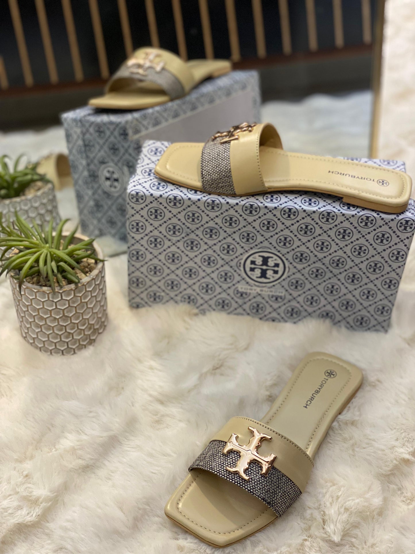 Tory Burch Chic Slides