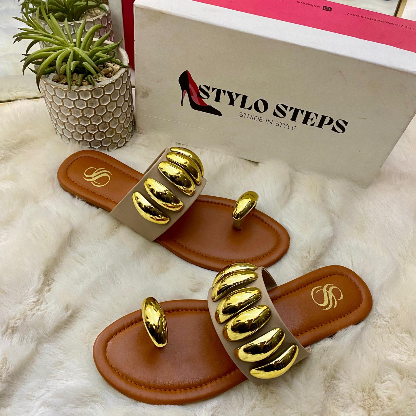 Bold Vibe Flats