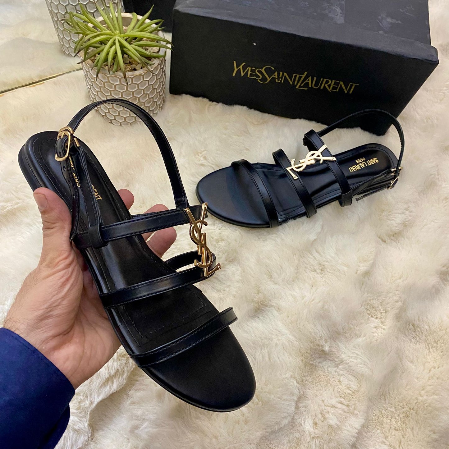 🆕YSL Saint Laurent Cassandre Sandles