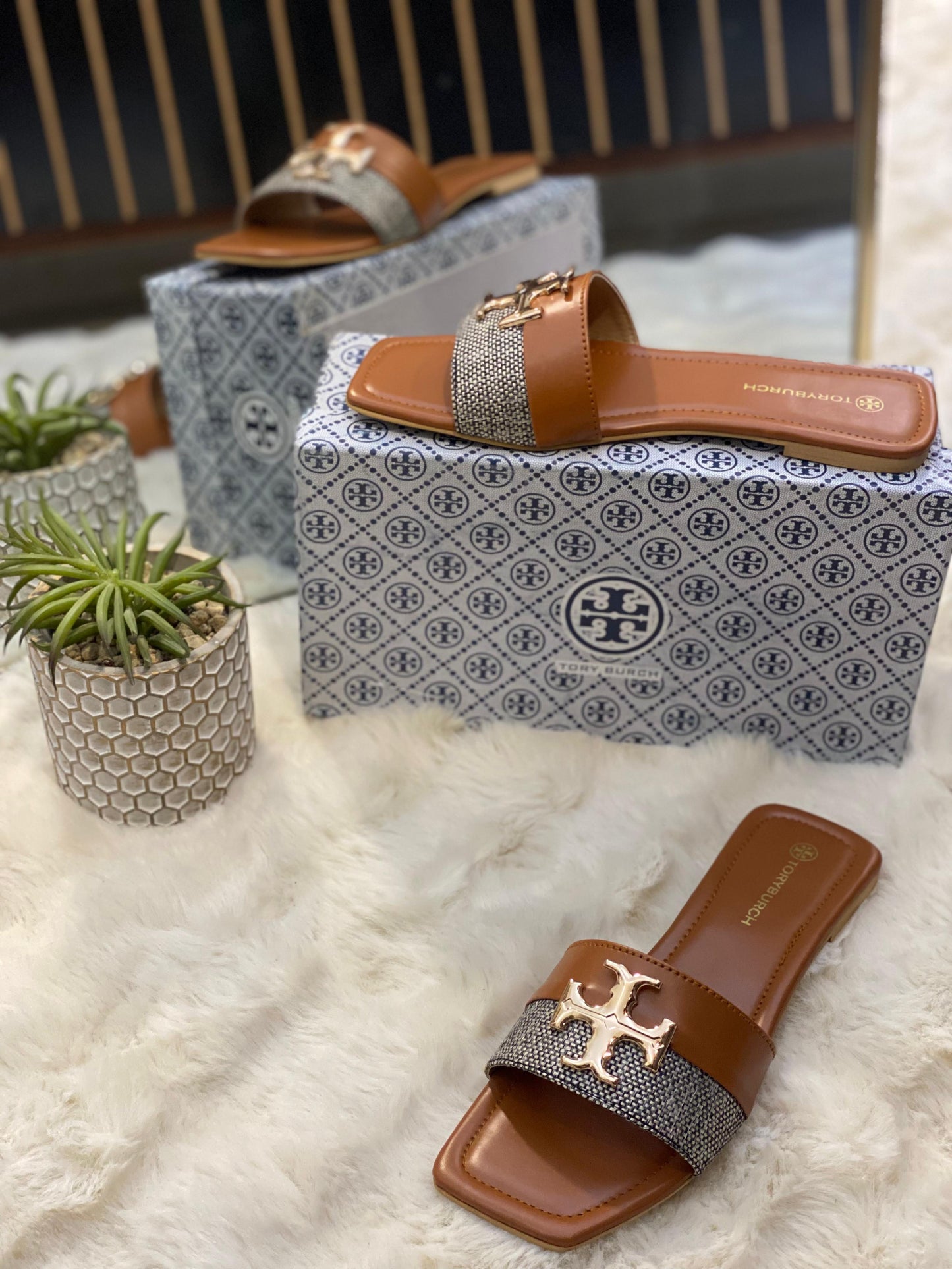 Tory Burch Chic Slides