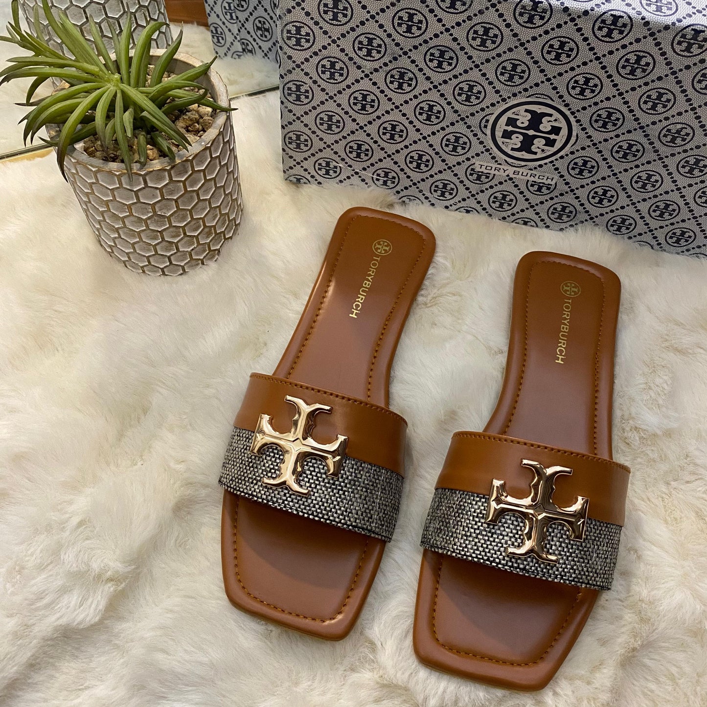 Tory Burch Chic Slides