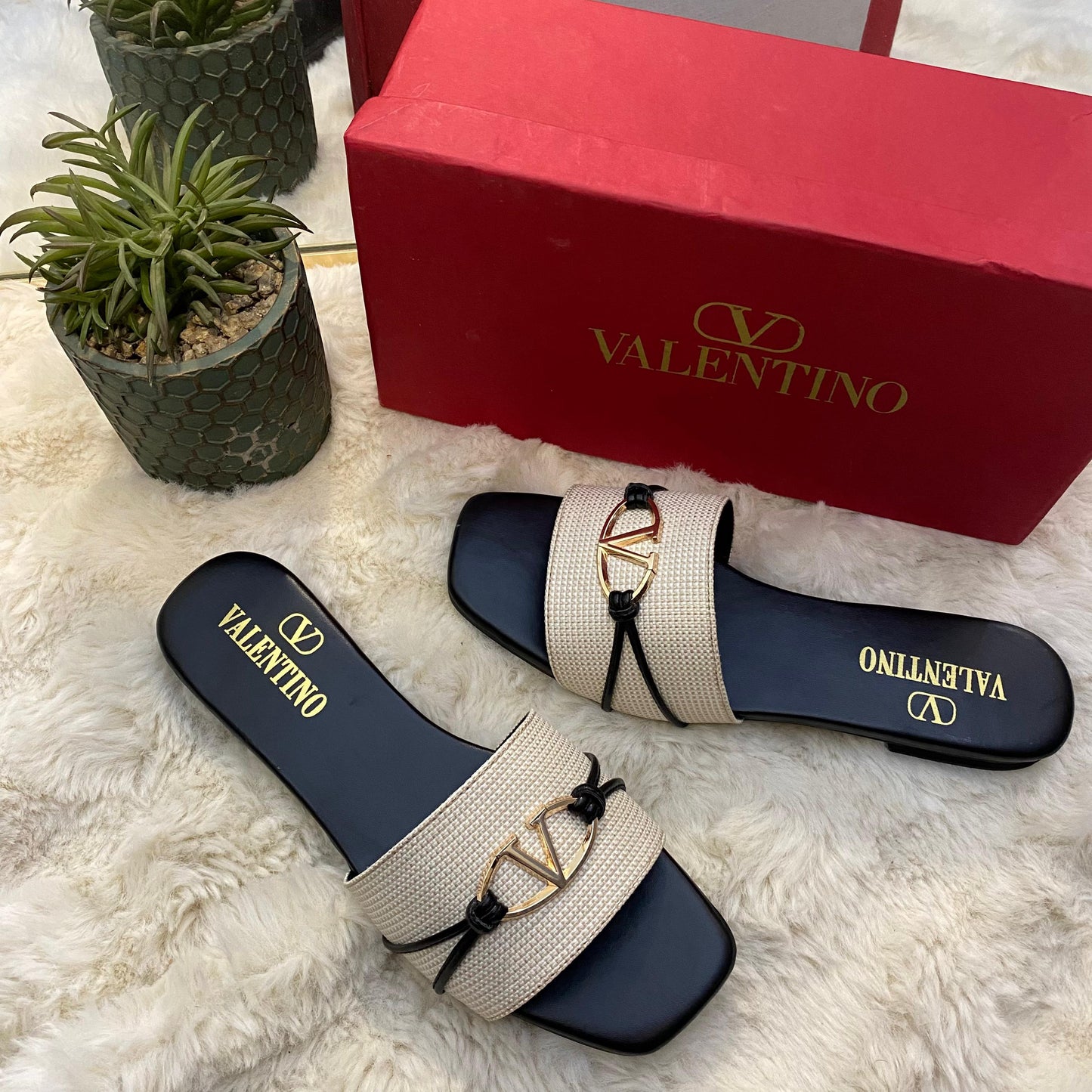 V luxe Slides