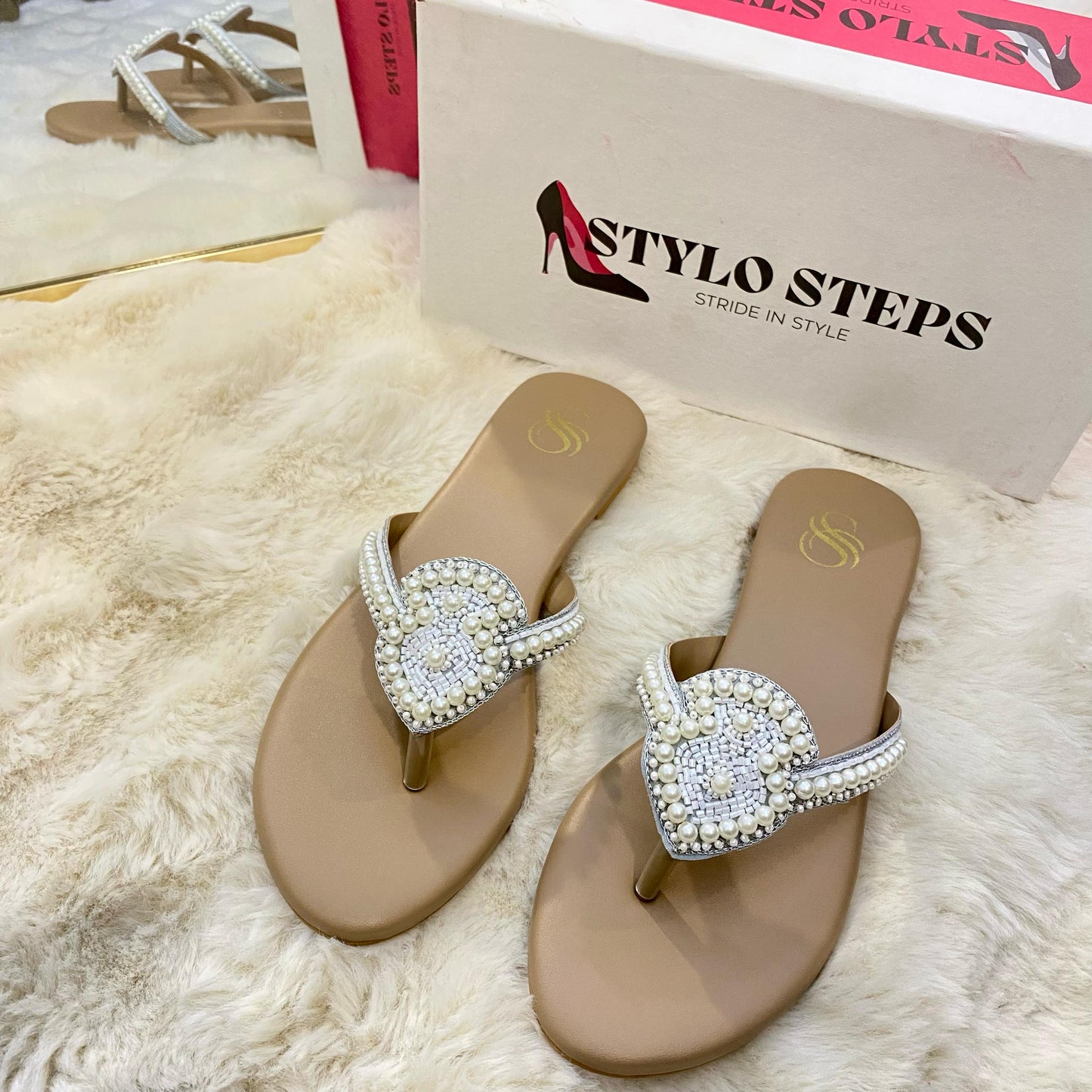 Pearl Accent Slides