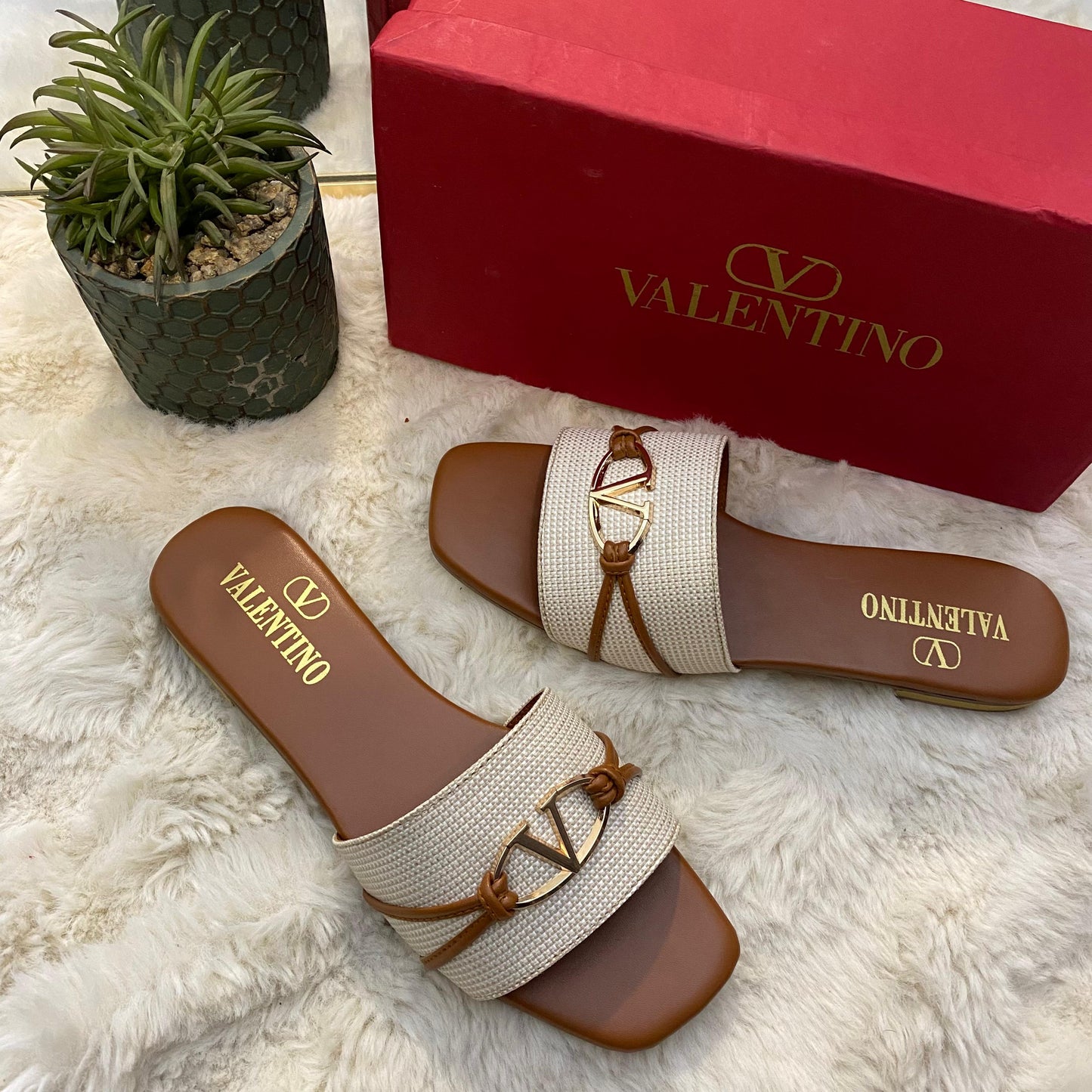V luxe Slides