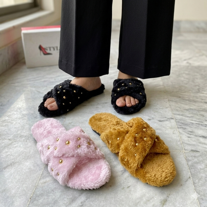 XOXO Fluffy Slides