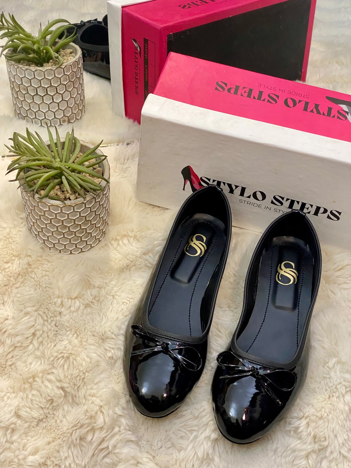 Bow Sensation Ballet Pumps