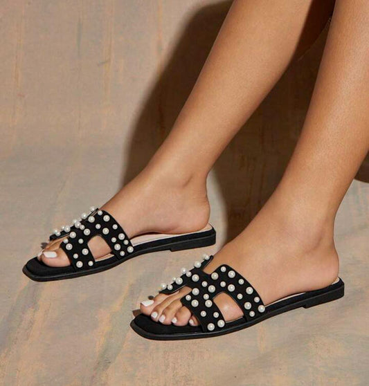 "Pearlé Chic Slides"