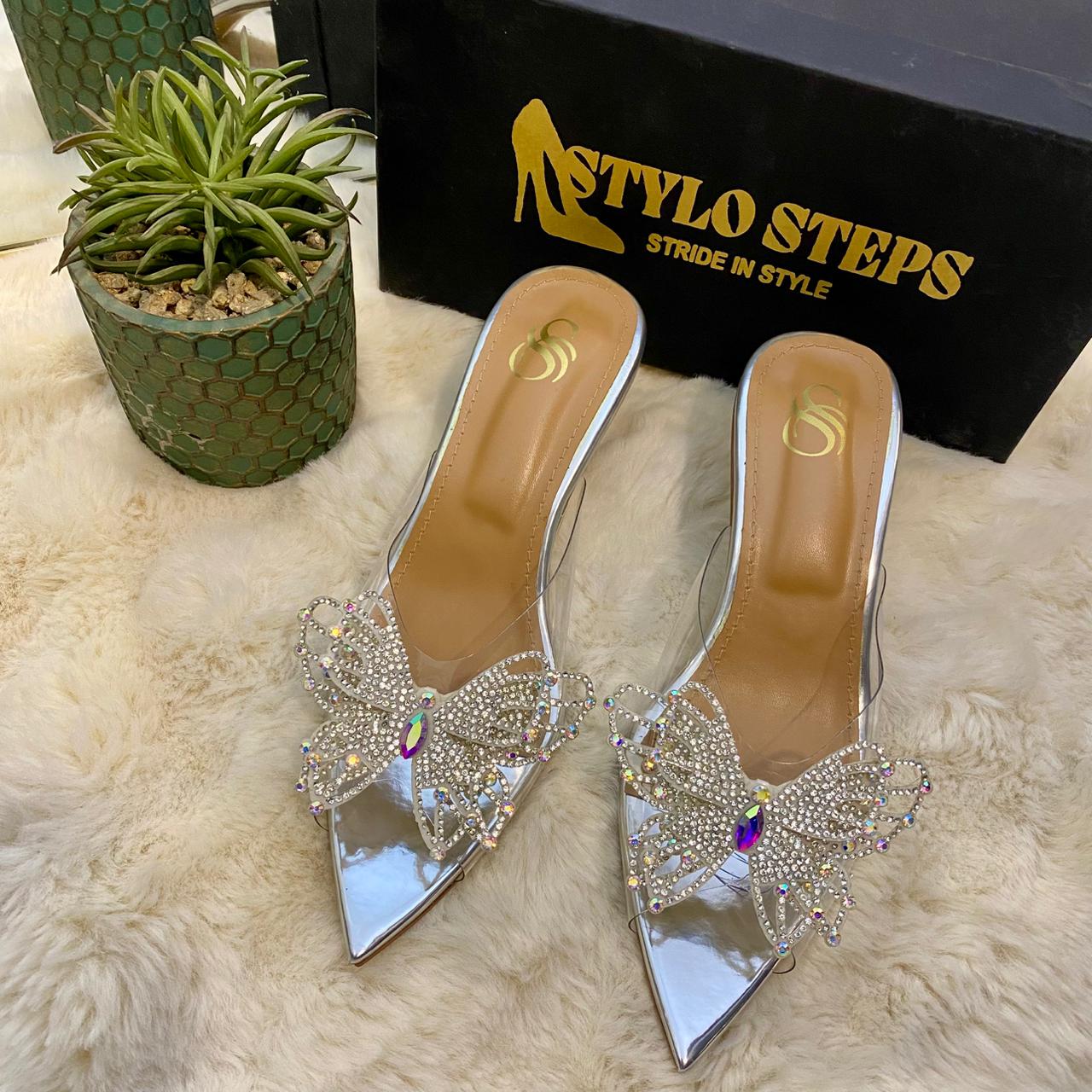 FLYRA Heels