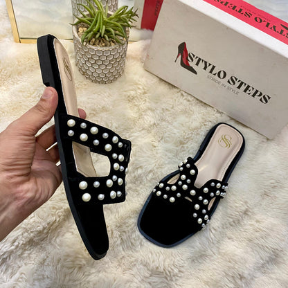 "Pearlé Chic Slides"