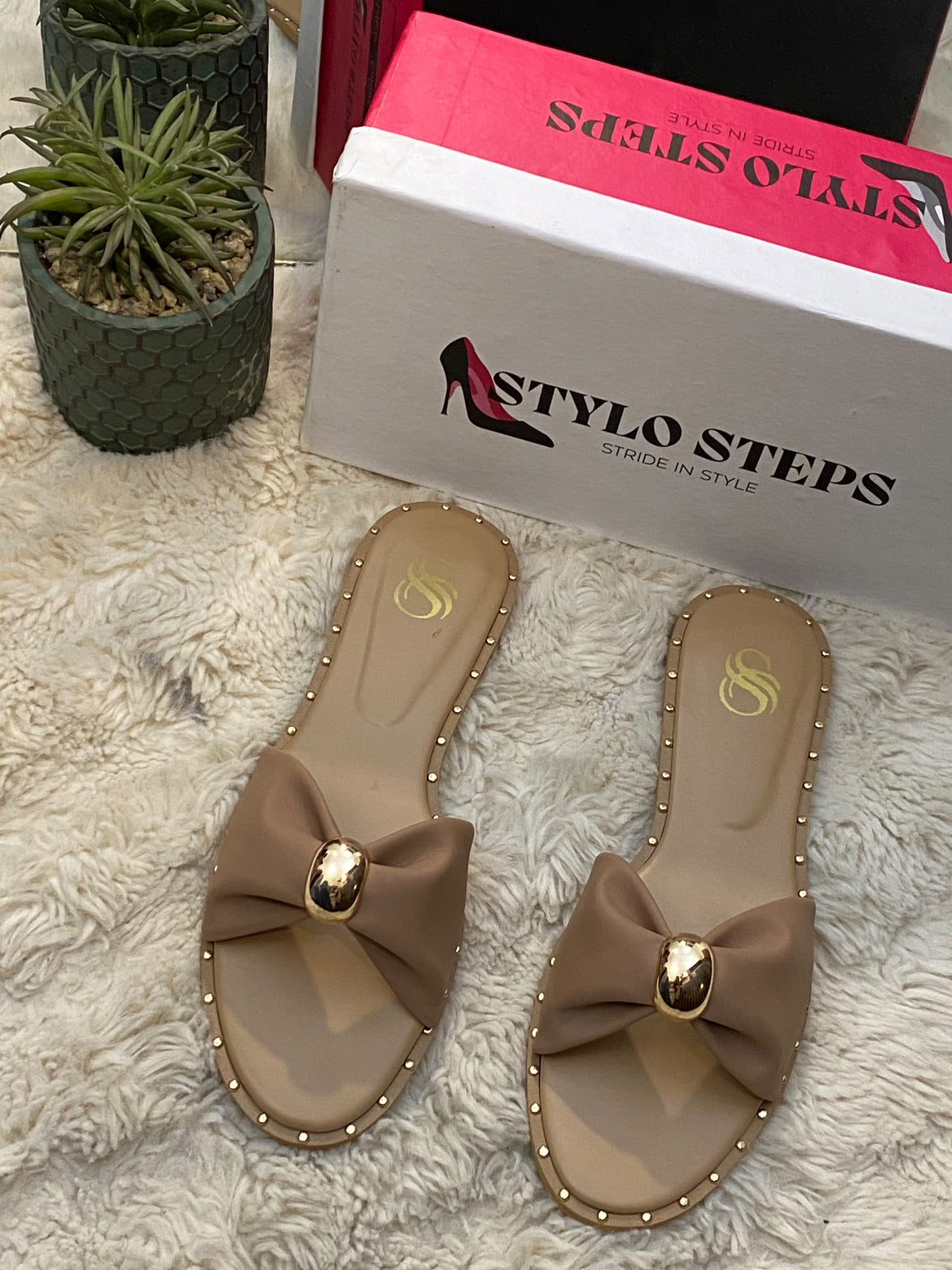 Aurelia Bow Flats